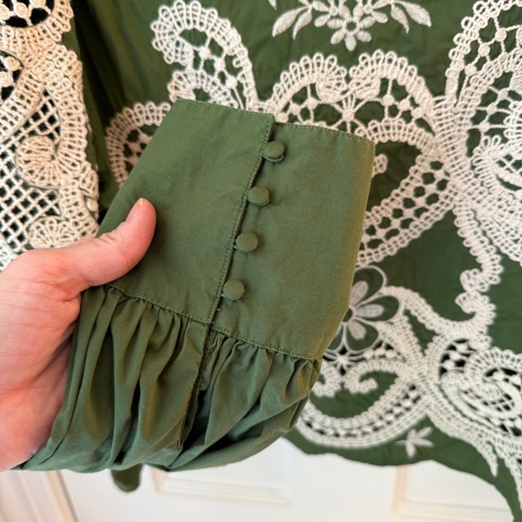 Sézane Jorden Blouse in Khaki/Ecru | Size 42 / US size 10 - Picture 7 of 11